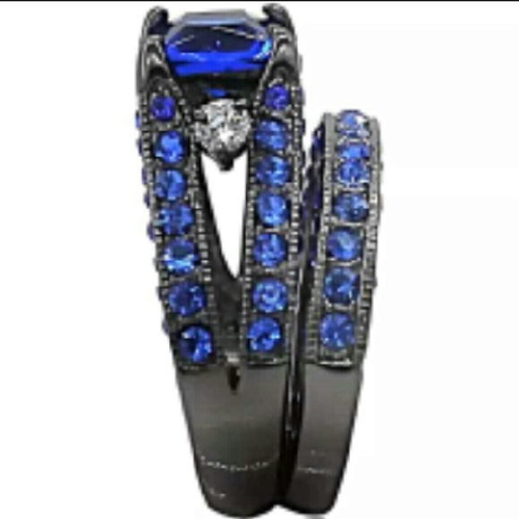 Brand 🆕 2pc Stunning Wedding /Engagement Ring Set - Picture 3 of 4