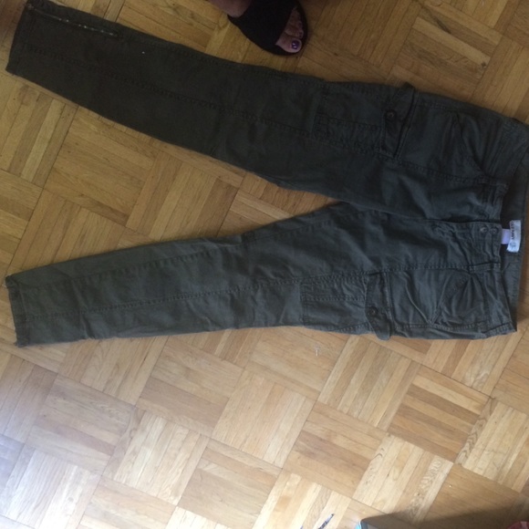 Sold🎉🎉🎉Arm green old navy pants