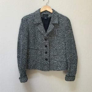 Sale!🎉🎉🎉Black & White tweedy jacket