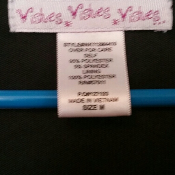 Black dress - Picture 2 of 3