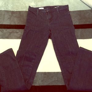 LAST CHANCE. DONATING soon Gap high rise jeggings