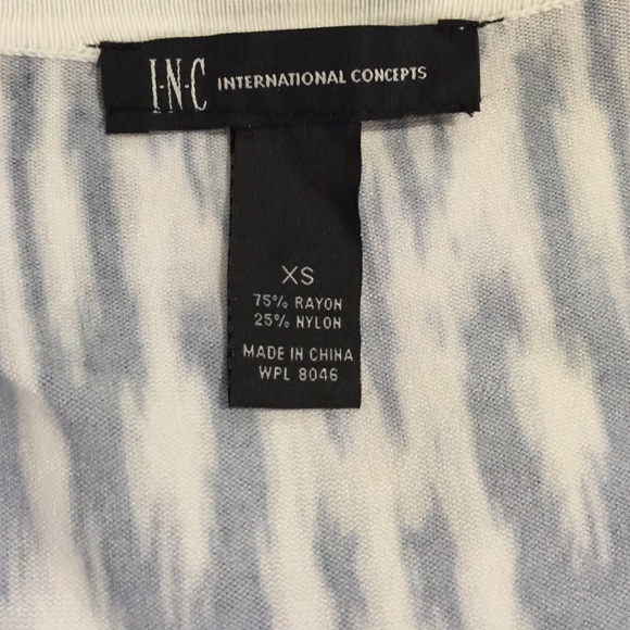 Sweater - Picture 2 of 3