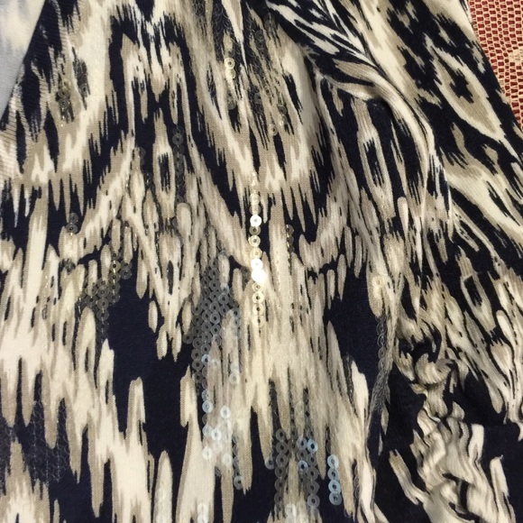 Sweater - Picture 3 of 3