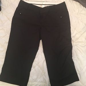 Old navy black pinstripe women's capris size 12