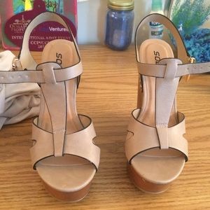 tan wedges