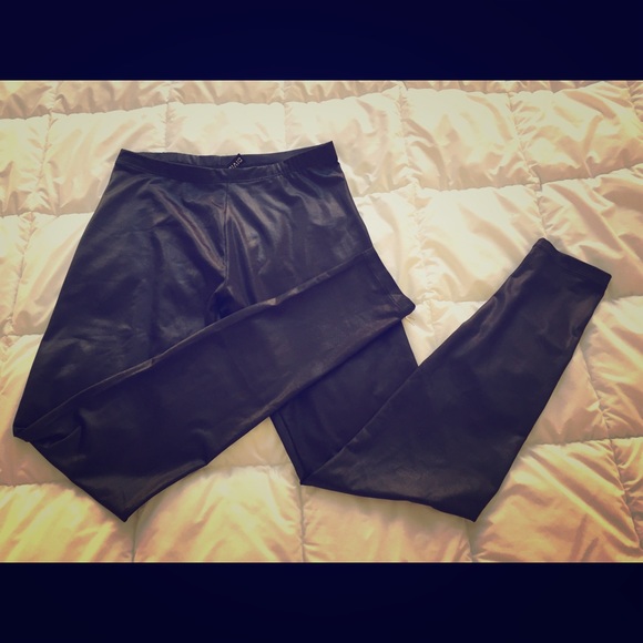 H&M Leather-Look Leggings Size 6