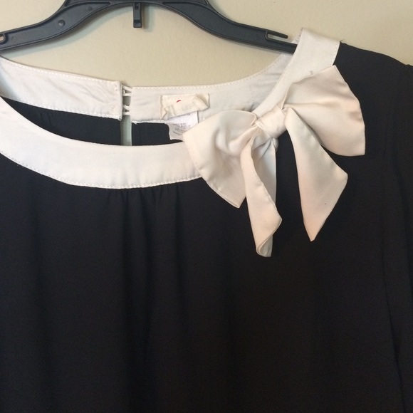 One Clothing Top - Picture 3 of 3