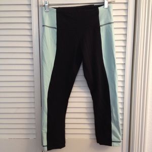 Lulu Lemon Cropped Yoga Pants