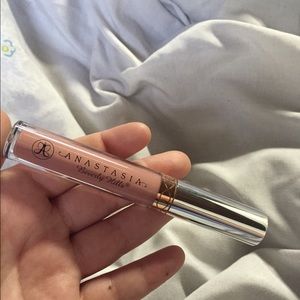 Kylie lip kit dupe - Anastasia liquid lipstick