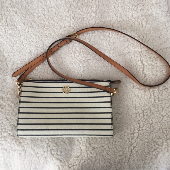 Tory Burch Handbags - Tory Burch Wallet Crossbody Navy Fleet