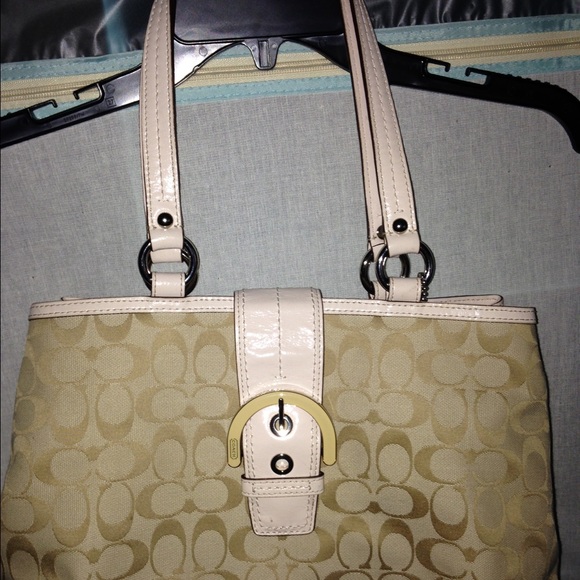Coach Shoulder Bag