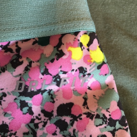 Nike pro - Picture 4 of 4