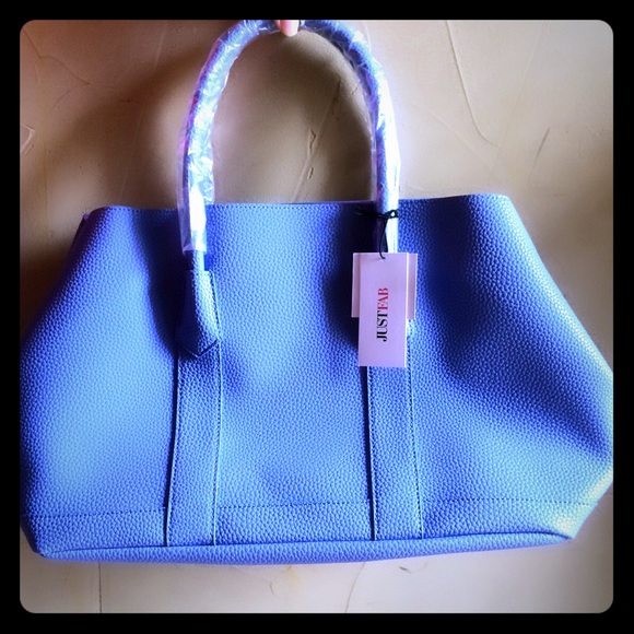 ✨Purse✨ New -- Discounted for a limited time!!