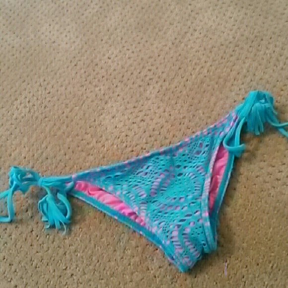 Bikini bottoms