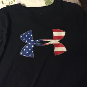 American Flag Under Armour large men's shirt