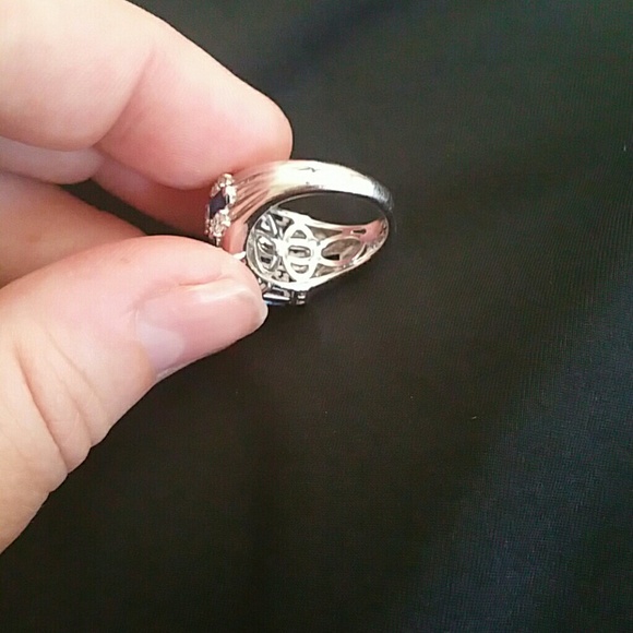 Stunning sterling silver ring - Picture 4 of 4