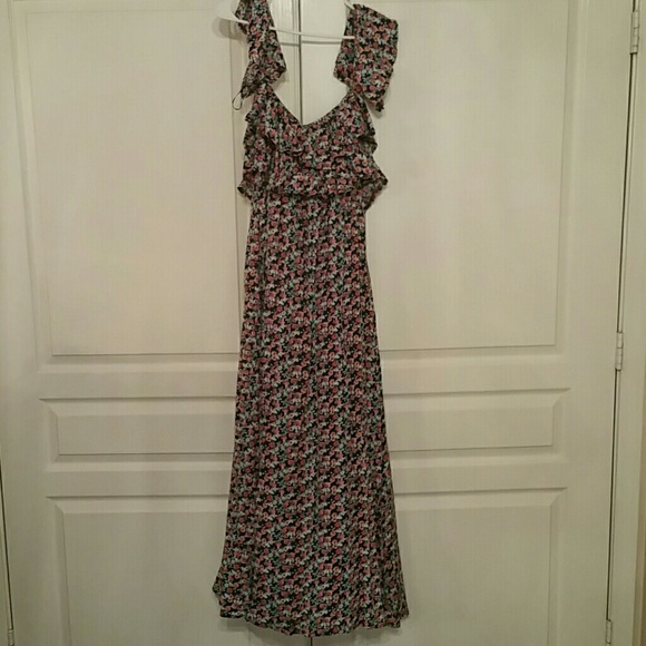 SALE! Springtime Ruffle Maxi NWT - Picture 1 of 3