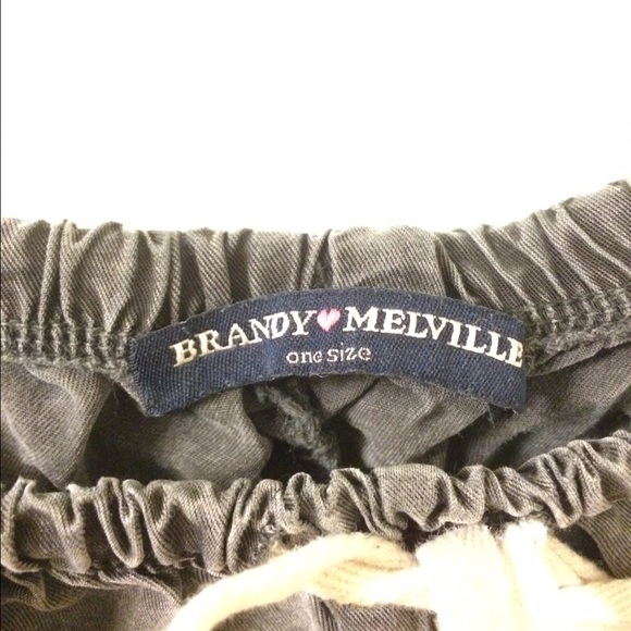 Drawstring shorts - Picture 2 of 2