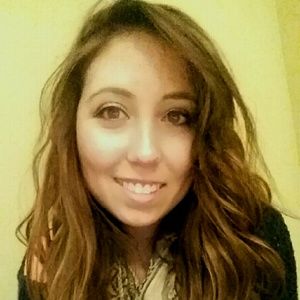 Meet your Posher, Brooke