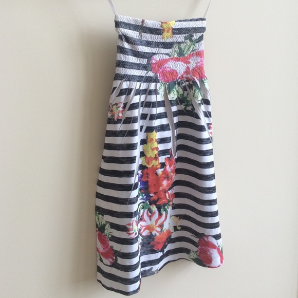 Striped Black&White Dress, Vintage Flower Details