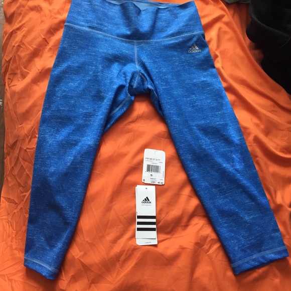 Adidas crop leggings