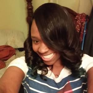 Meet your Posher, Maleka