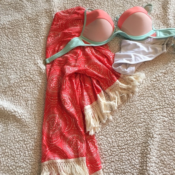 Country rose boutique swimsuit coverup/ kimono🌹