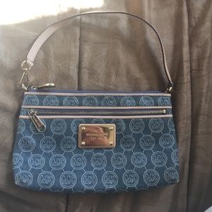 Michael Kors wrist wallet jet set