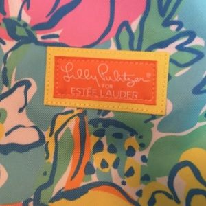Lilly Pulitzer for Estēe Lauder bag and coin purse