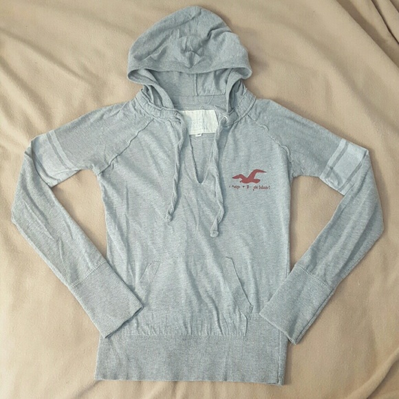 Light hooded sweatshirt