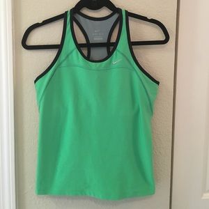 ✨ Like New✨ Green Nike workout tank. Dri Fit