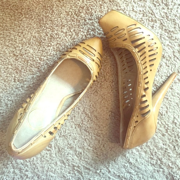 Jessica Simpson heels.