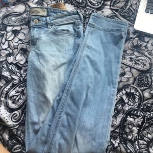 hollister jean