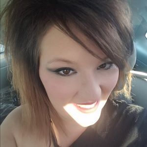 Meet your Posher, Sheena