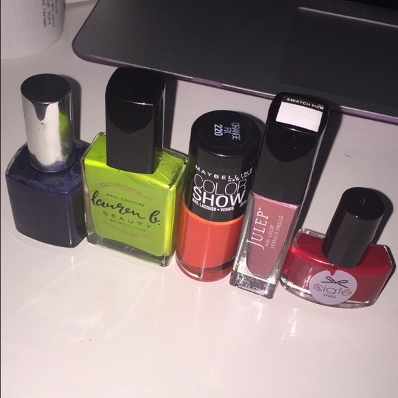 Nail polish bundle