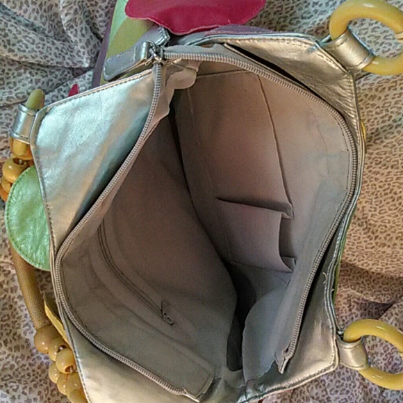 Handbag - Picture 2 of 3