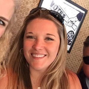 Meet your Posher, Stacy