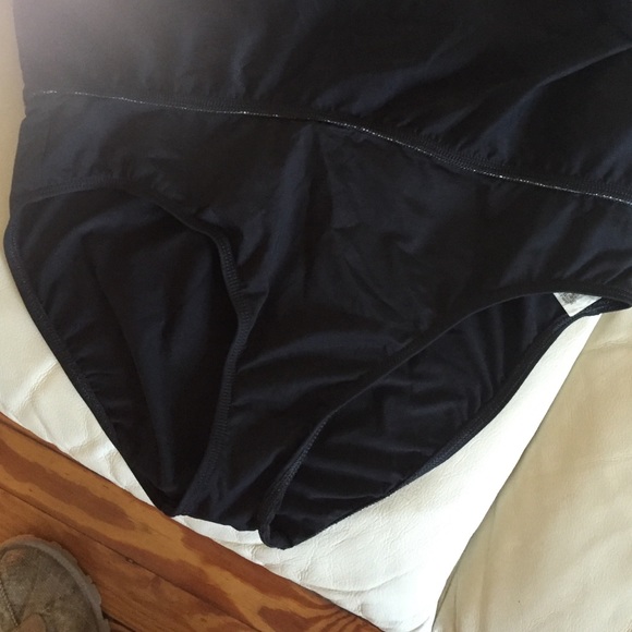 RL bathing suit. - Picture 3 of 3
