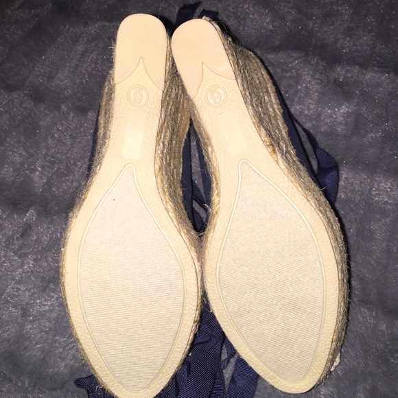 🌺New Mossimo lace up wedges!! - Picture 3 of 3