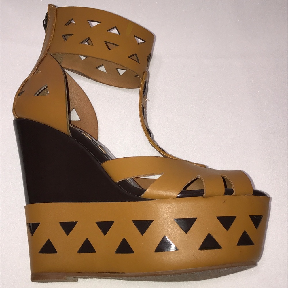 Leather wedges