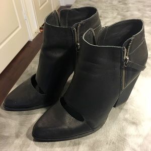 JOE'S Abby ankle booties