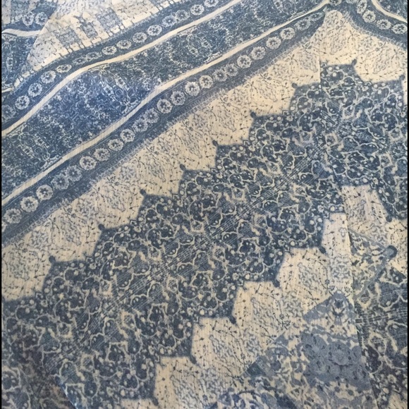 Abercrombie blue print maxi skirt - Picture 4 of 4