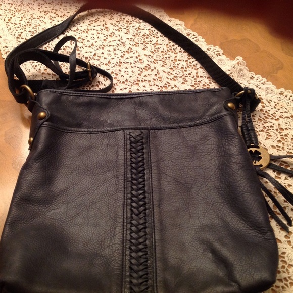 Lucky Brand Handbags - SOLD! Nwot lucky Brand cross body handbag