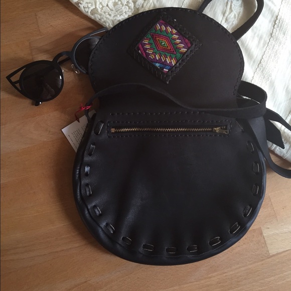 Leather  cross body - Picture 4 of 4