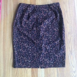 Leopard print pencil skirt.