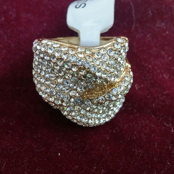 Rhinestone nugget ring