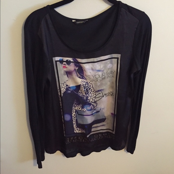 Long sleeve graphic shirt