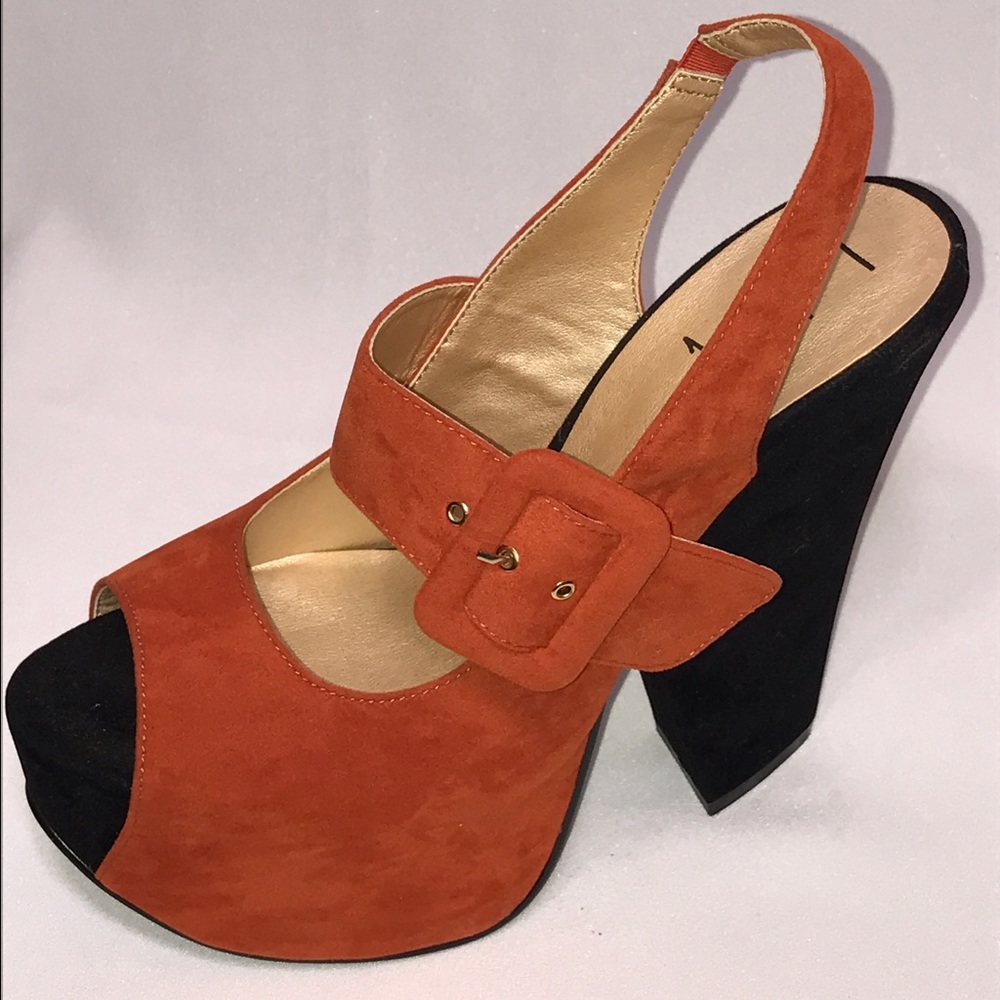 NEW Luichiny Platform heels.