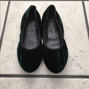 House of Harlow 1960 Emerald Green Flats