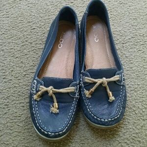 Cute Navy Blue Aldo deck shoes